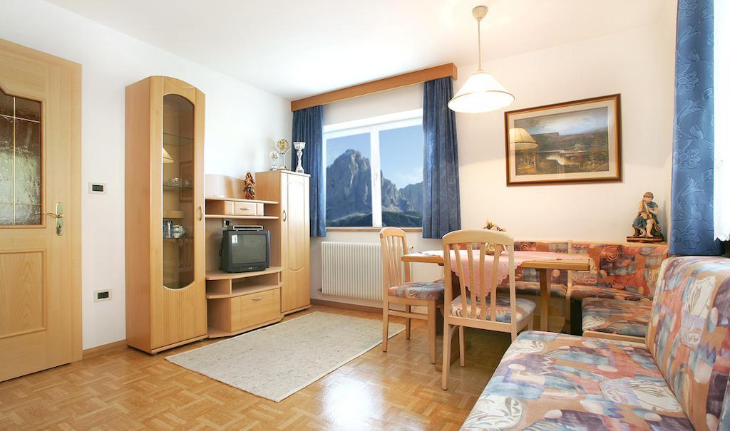 Apartments La Baita Santa Cristina Val Gardena Room photo